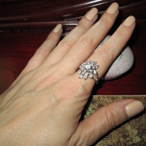 Starlike Cubic Zirconia Cocktail Ring - Picture 7 of 9